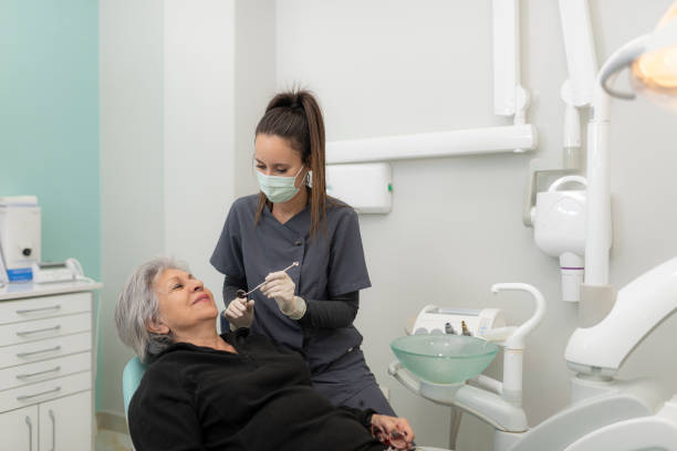 Best Emergency Denture Repair in Winnetka, IL